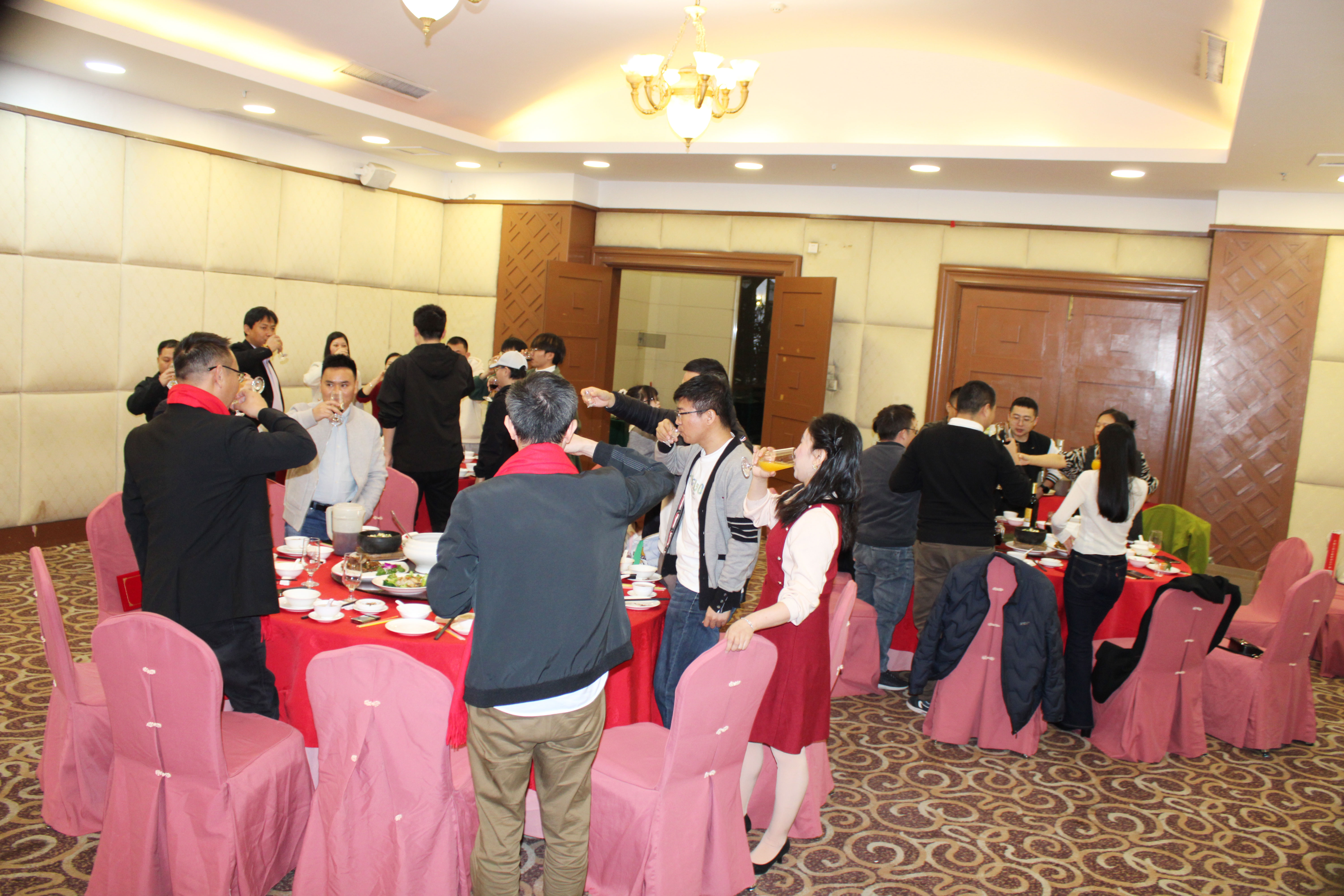 【感恩奋进 不负韶华】2024高能计算机年度表彰大会盛宴(图8)