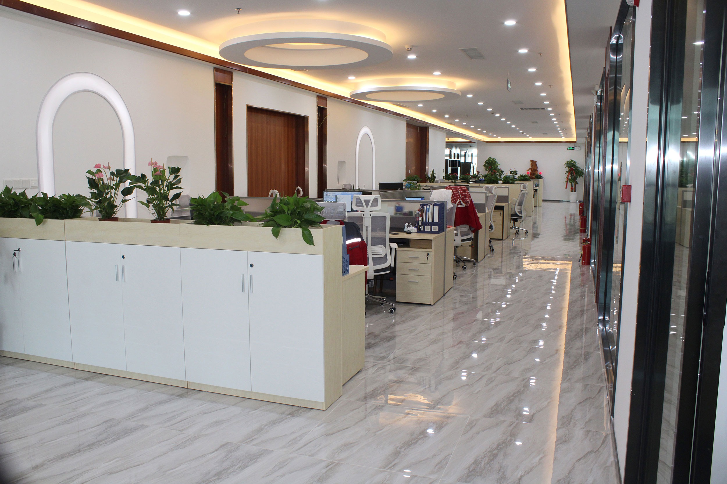 热烈祝贺星亿喜迁新址 气象更新,砥砺前行