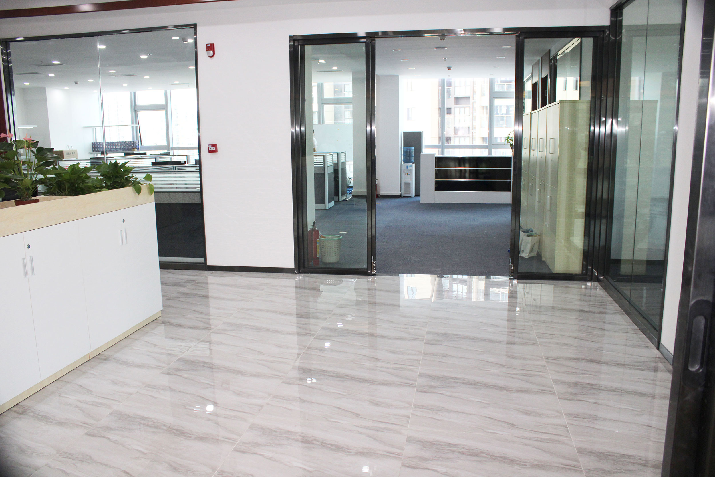 热烈祝贺星亿喜迁新址 气象更新,砥砺前行