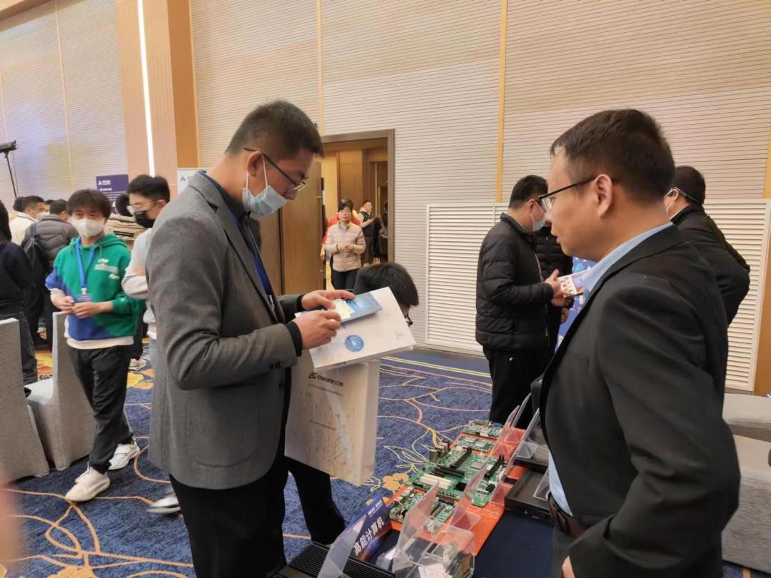腾珑灵动 赋智未来——高能计算机受邀参展2023星亿嵌入式赋能培训大会成都站(图5) abe4480bede018eee02de44b2429e12.jpg